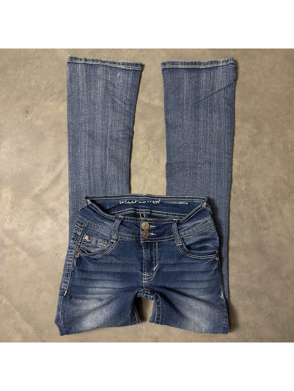 Wallflower Luscious Curvy Bootcut Jeans Womens Size 0